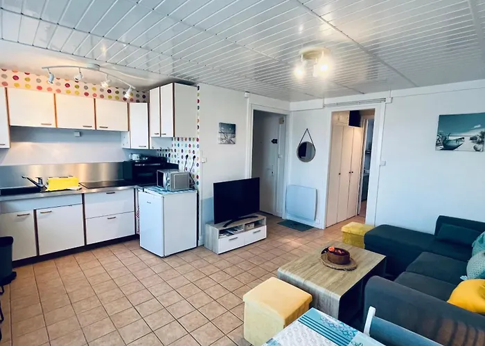 De L'ocean, Calme Et Proximite